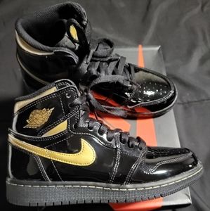 SOLD - AIR JORDAN 1 RETRO HIGH OG GS